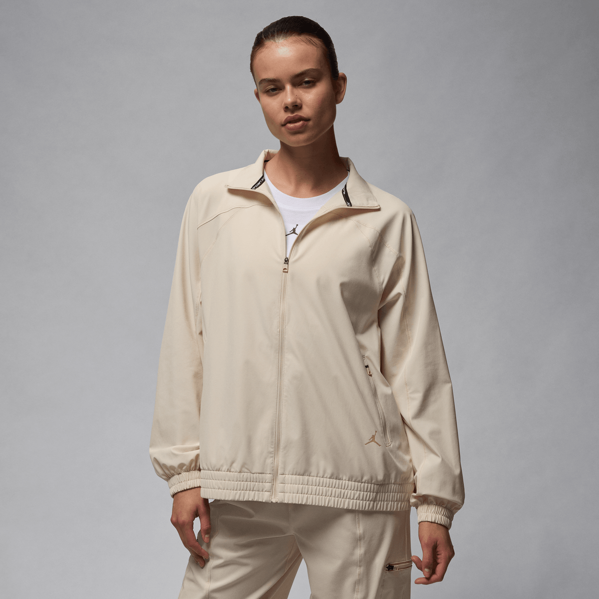 Jordan Sport Women's Dri-FIT Woven Jacket Legend Light Brown/Legend Medium Brown – FN5143-203-XS – product image
