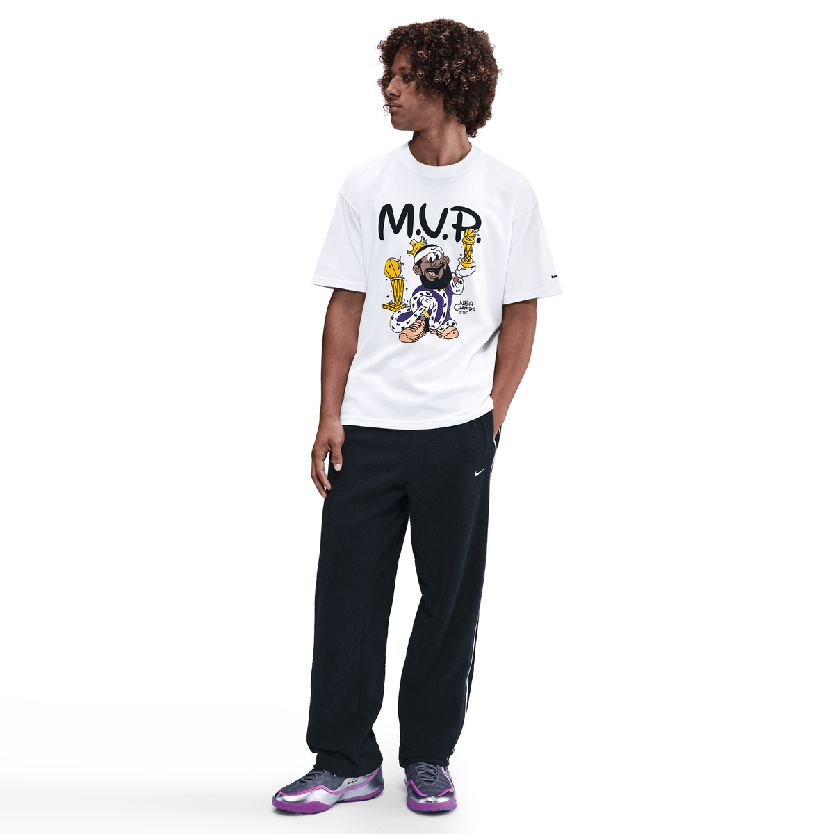 LeBron 'Bubble Boy' Men's Basketball T-Shirt White – IH8546-100-S – product image