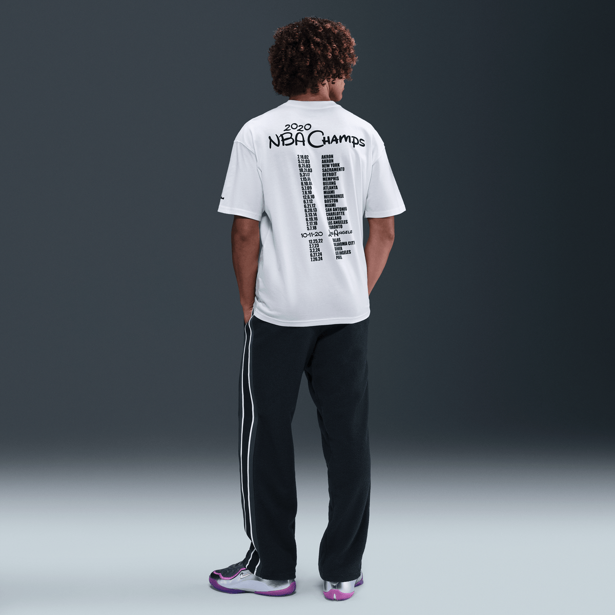 LeBron 'Bubble Boy' Men's Basketball T-Shirt White – IH8546-100-S – product view 2