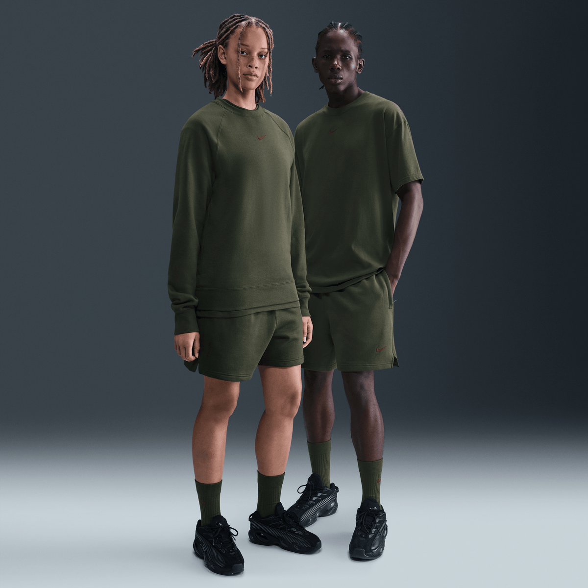 NOCTA Cardinal Fleece Shorts Cargo Khaki/Team Red – FQ0408-325-XS – product image