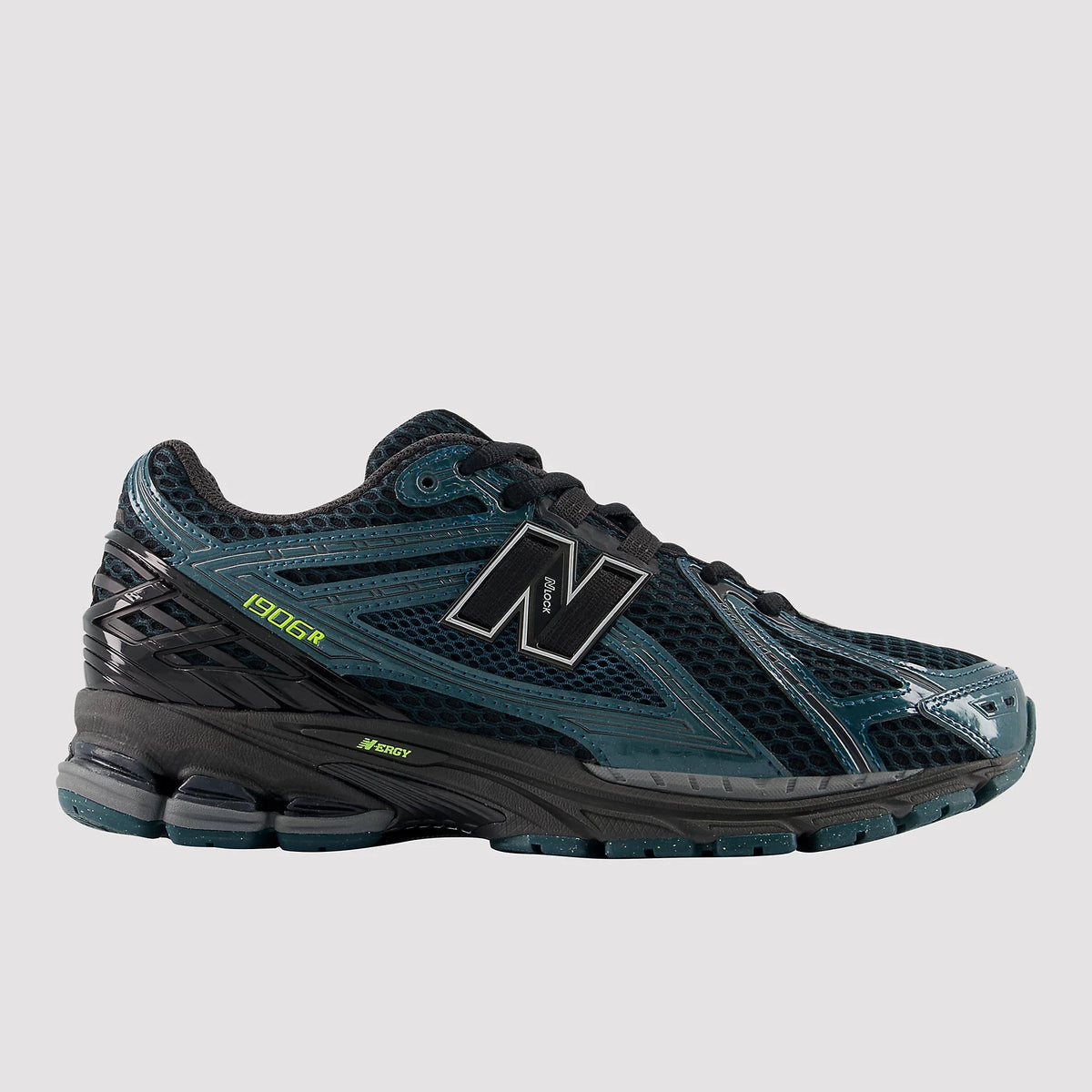 New Balance 1906R Medusa Green Black – U190646S-42 – product image