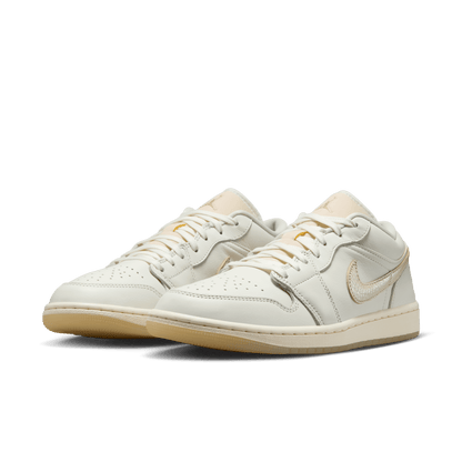 Jordan 1 Low SE Metallic Team Gold (Women's) – HV5157-100-37.5 – product view 2