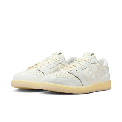 Jordan 1 Retro Low OG Rabbit Floral Swoosh – IF4391-100-43 – product view 2