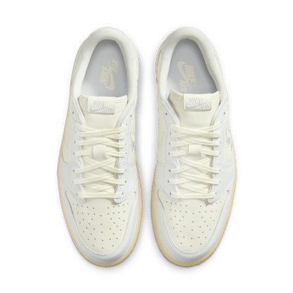 Jordan 1 Retro Low OG Rabbit Floral Swoosh – IF4391-100-43 – product view 3