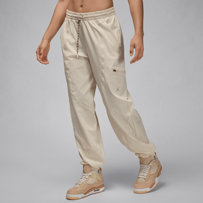 Jordan Sport Women's Tunnel Pants Legend Light Brown/Legend Medium Brown – FB4659-203-S – product image