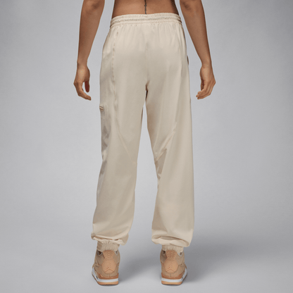 Jordan Sport Women's Tunnel Pants Legend Light Brown/Legend Medium Brown – FB4659-203-S – product view 2