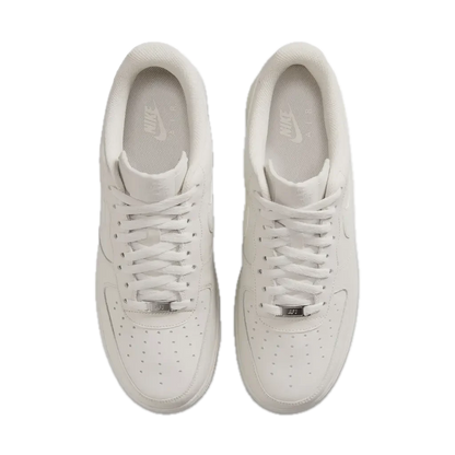 Nike Air Force 1 ’07 Light Bone – Sneakers