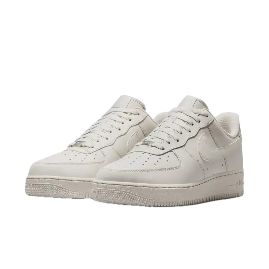 Nike Air Force 1 ’07 Light Bone – Sneakers