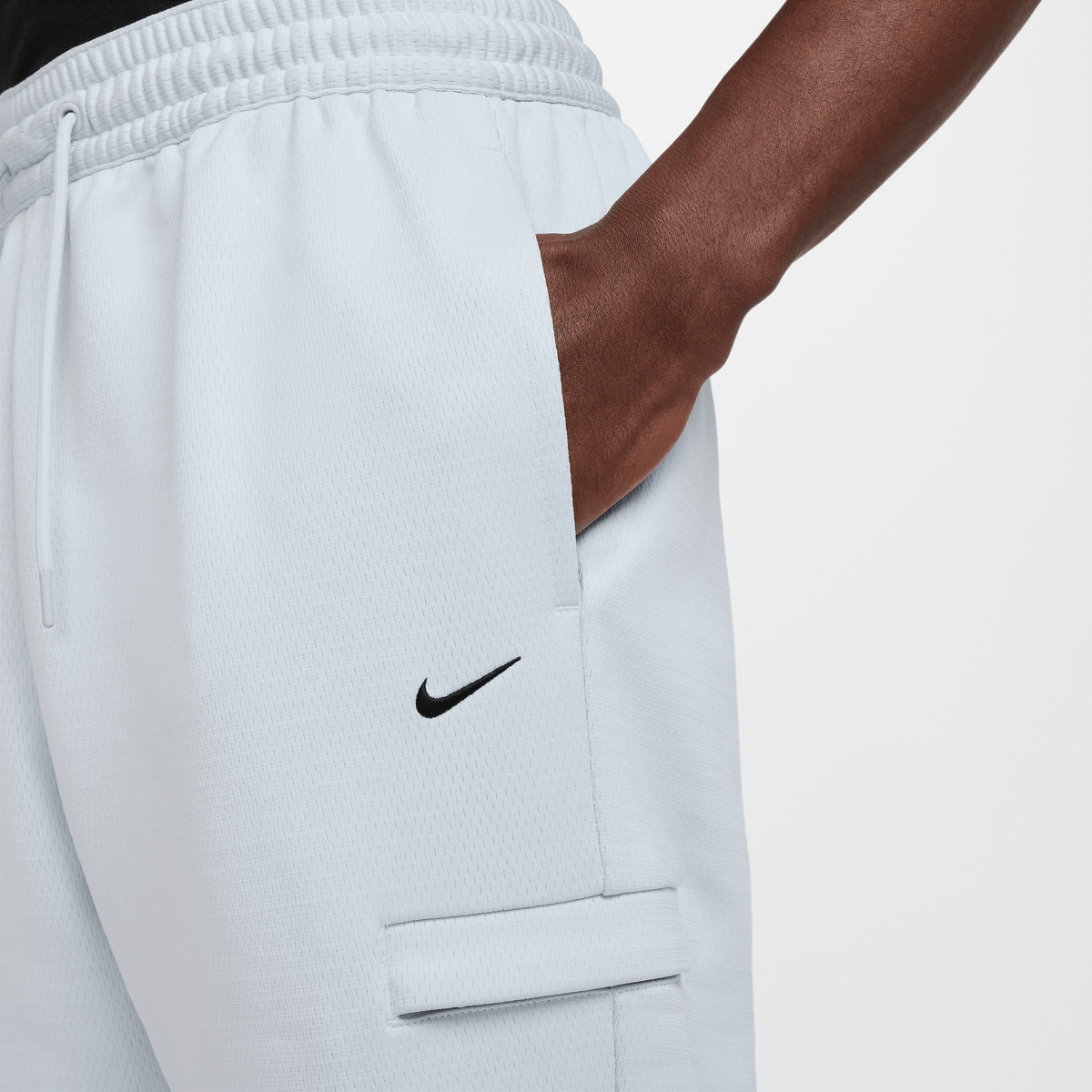 Nike DNA Men's Therma-FIT Basketball Trousers Pure Platinum/Black – FZ0666-043-S – product view 3