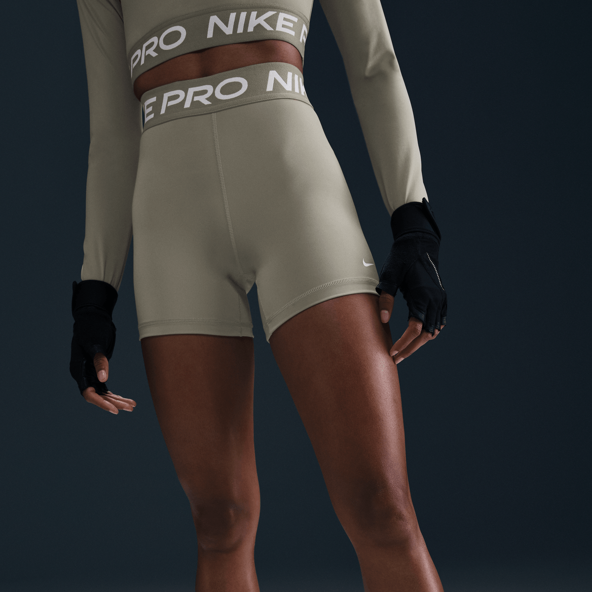 Nike Pro 365 Women's Shorts Light Army/White – CZ9831-320-L – product view 4