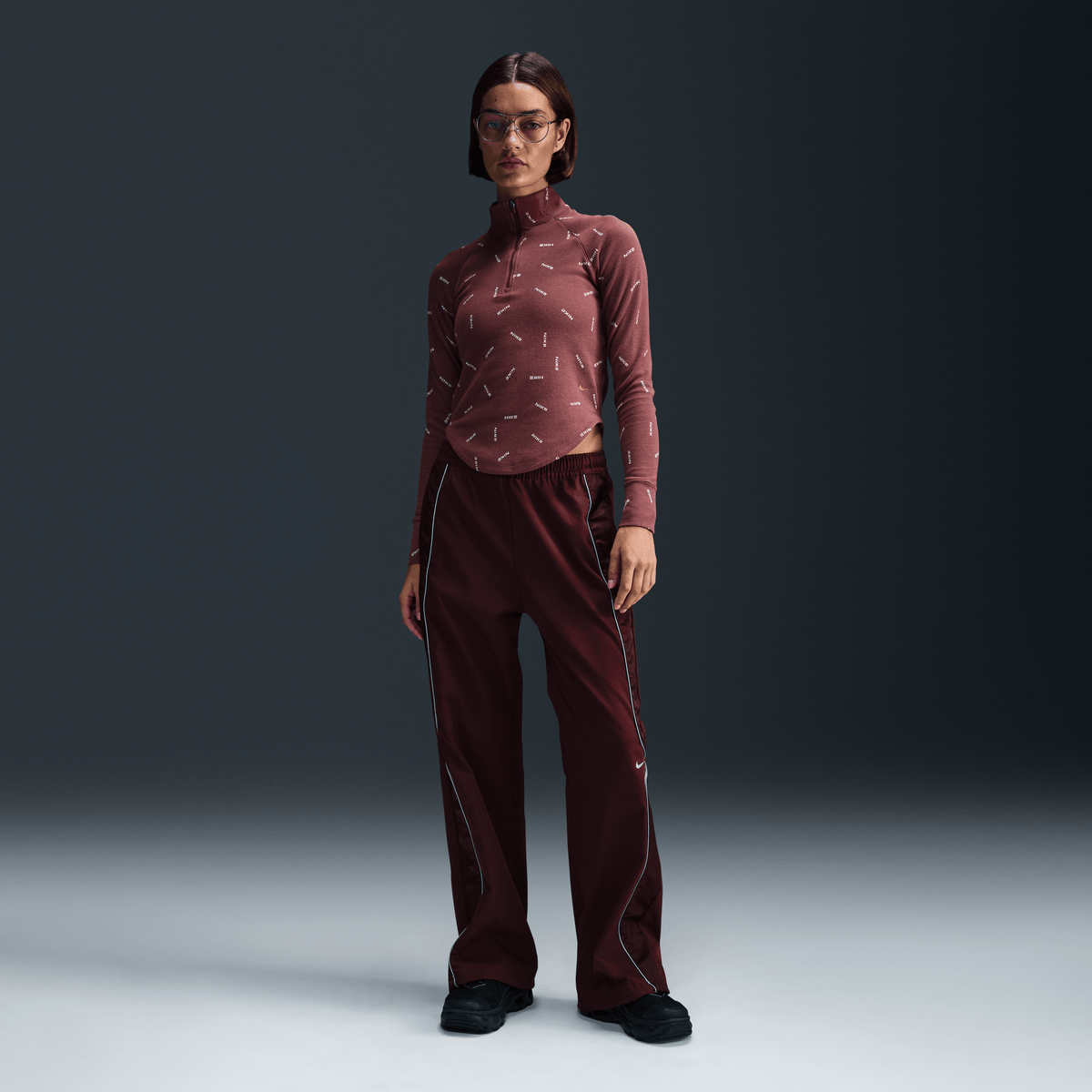 Nike Sportswear Collection Women's Slim 1/2-Zip Long-Sleeve Logo Top Red Sepia/Light Orewood Brown/Red Sepia – FV7821-218-XS – product image