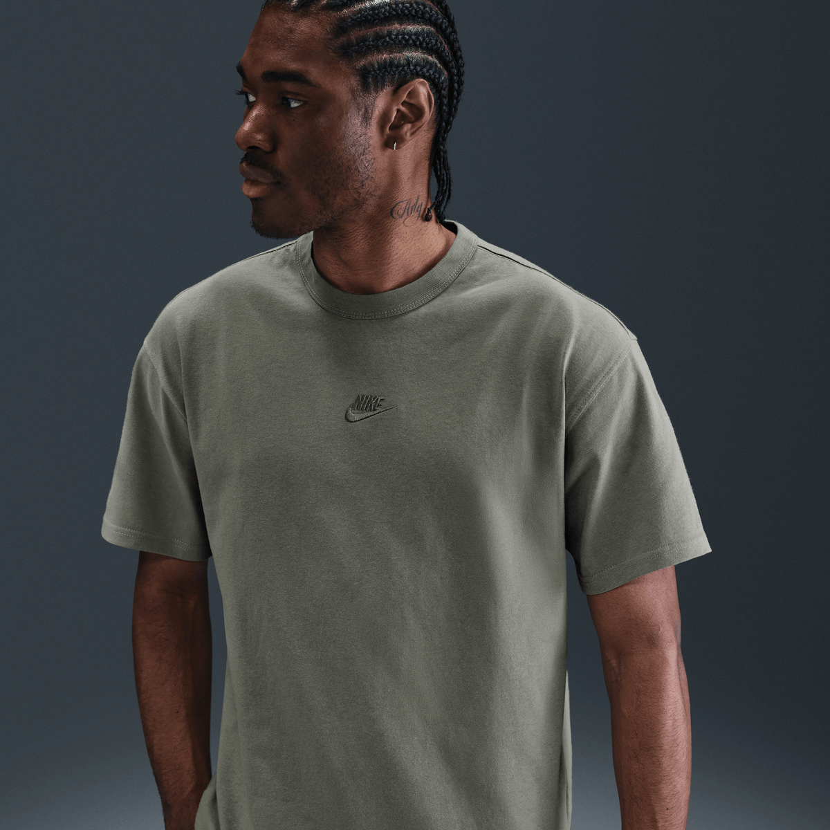 Nike Sportswear Premium Essentials Men's T-Shirt Light Army – DO7392-320-S – product view 4