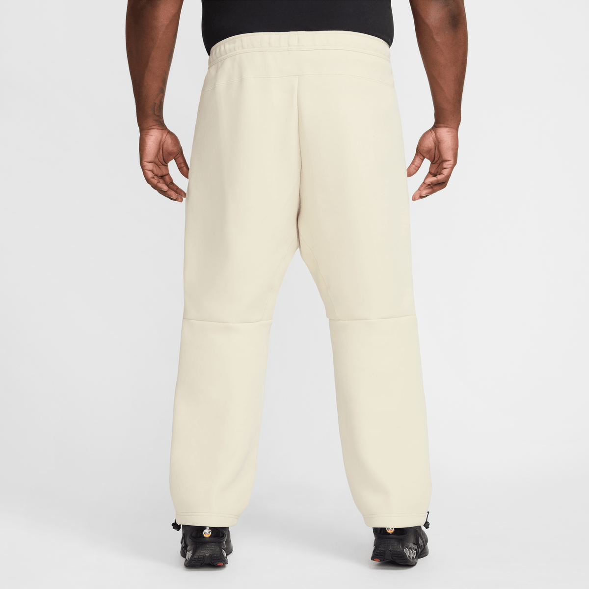 Nike Sportswear Tech Fleece Light Khaki/Black – HJ6533-234-S – product view 3