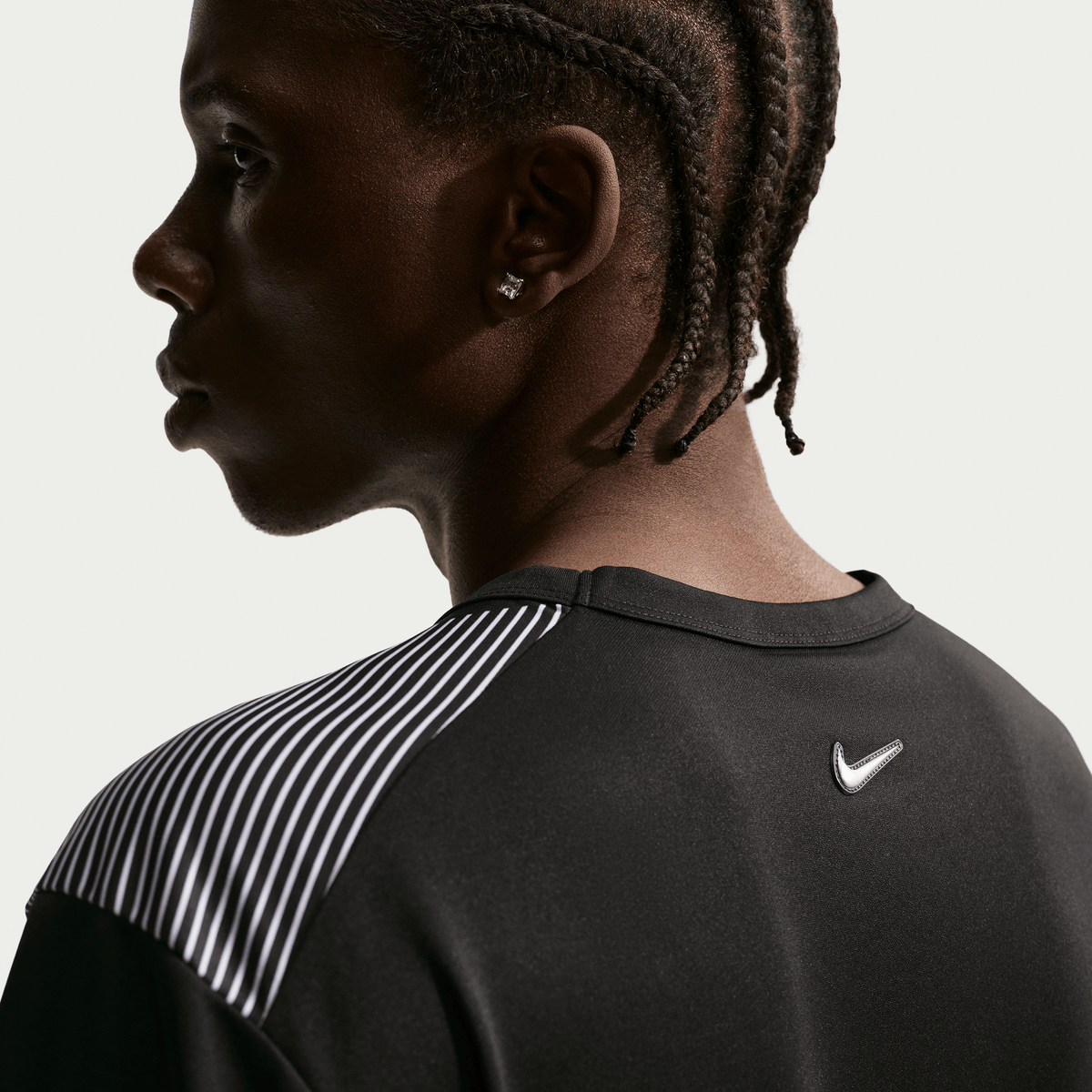 Nike Sportswear Tuned Air Men's Football Shirt Black/Black – IM5980-011-S – product view 4